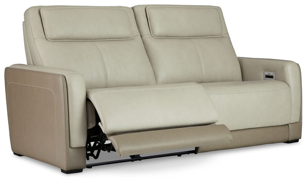  adjustable headrests and wireless cha