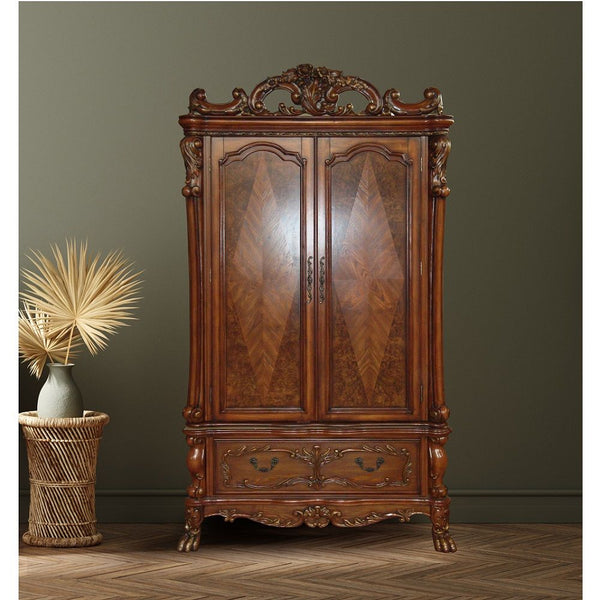 The Dresden Traditional Collection features highly decorative carving inlay veneers, claw feet design, hand brushed golden contrast details. Carefully crafted in selected wood and veneers, perfectly suited for your master bedroom.<br/><br/><b>Product Feat