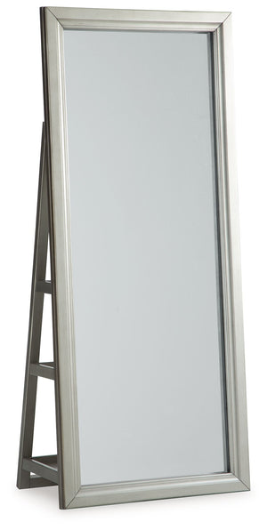 This floor mirror with storage makes on-the-go glam effortless. Complete outfits with accessories in an instantâ€”thanks to easy-to-access shelving on the back, you can keep all your favorites on hand. And sleek LED lighting around the frame makes last-mi