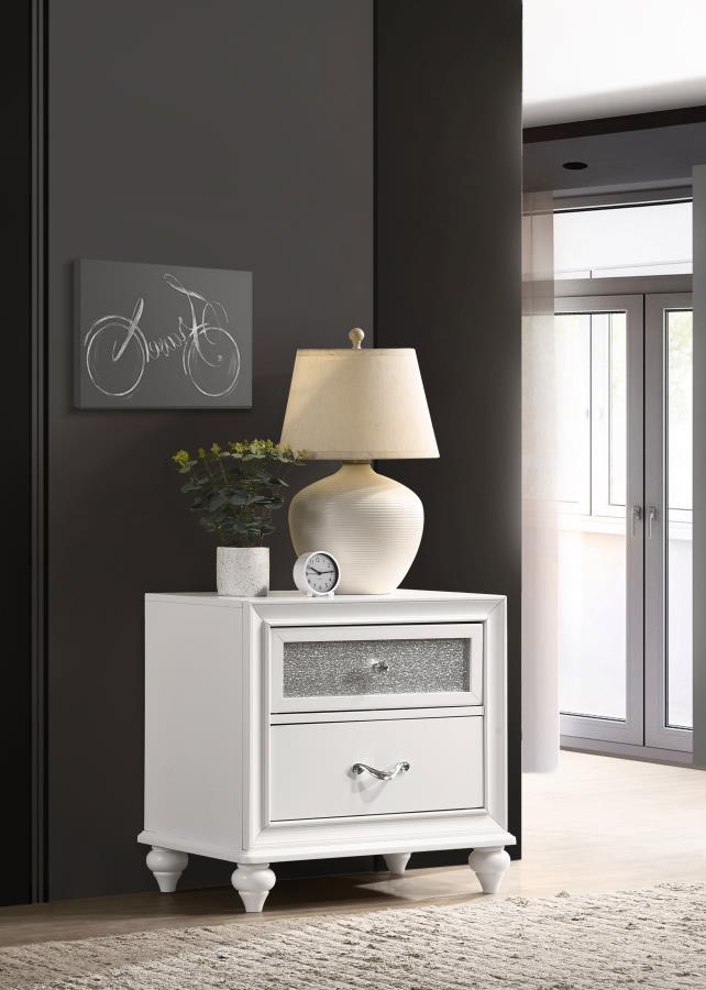 Bring a bit of glam and glitz into your personal space. This gorgeous, white nightstand is embellished with touches of sparkle to add a pop of pizzazz to any bedroom. The faceted crystal hardware glistens and gleams. The glittery acrylic panels sparkle an