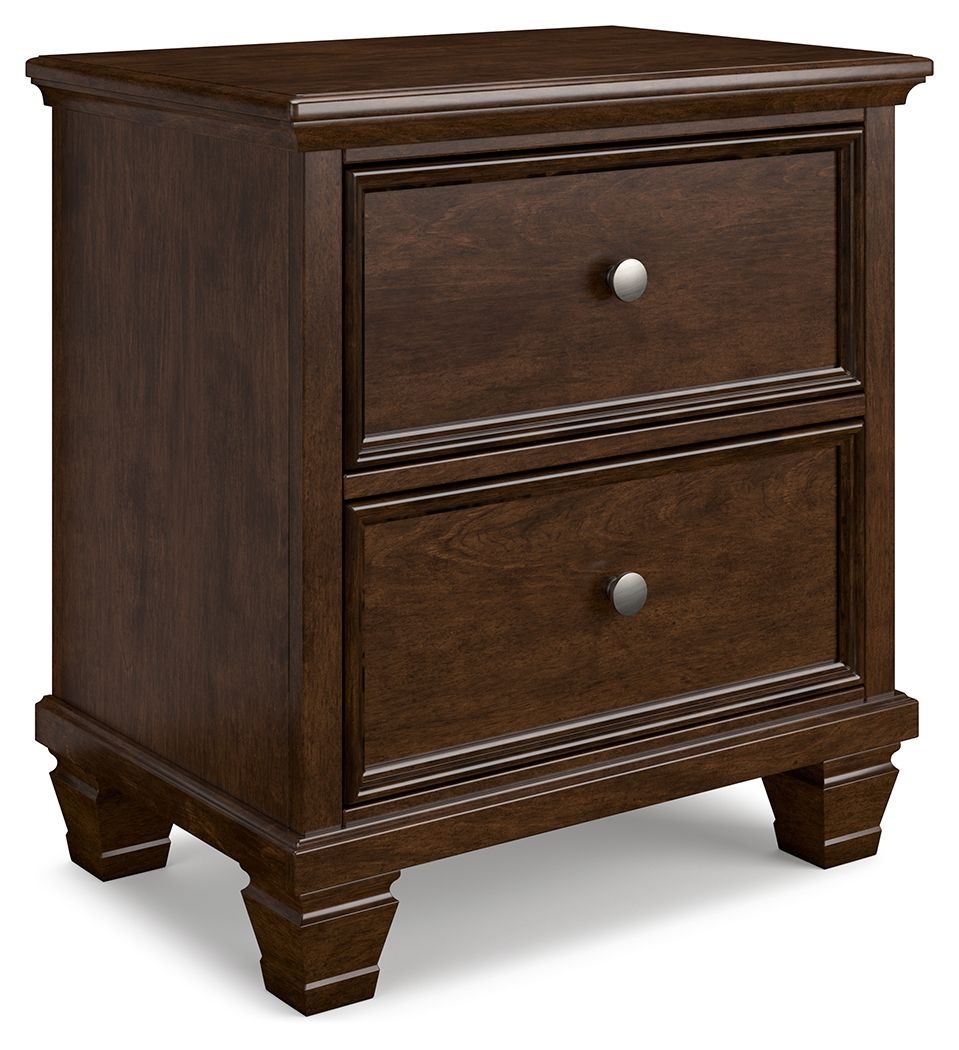 The casual design of this introduces a time-honored look to your restful retreat. Spacious enough to hold all your essentials, the beautifully crafted piece is built to last. Distinctive framing gives the drawer fronts brilliant dimension. Whether your pe