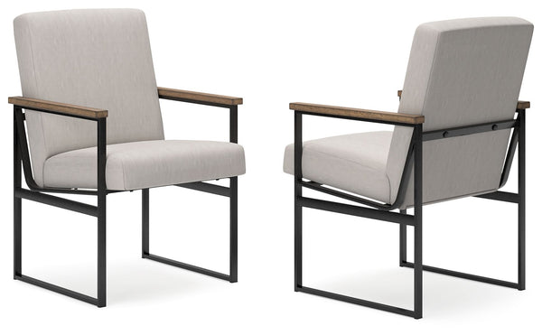  urban chic feel to your work area. With this contemporary piece