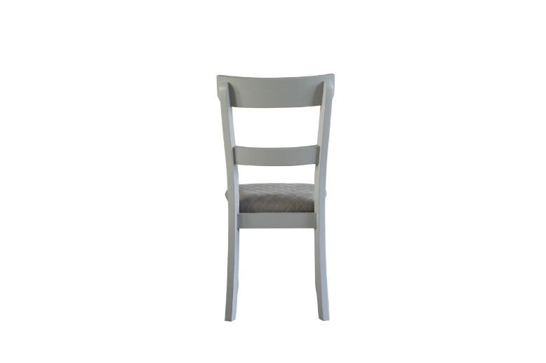Exuding everlasting glamour, this House Marchese dining set provides a perfect modern design for any kitchen or dining room. Offering outstanding style and comfort seating, this set will provide ultimate sophisticated dining experience. Elegant silhouette