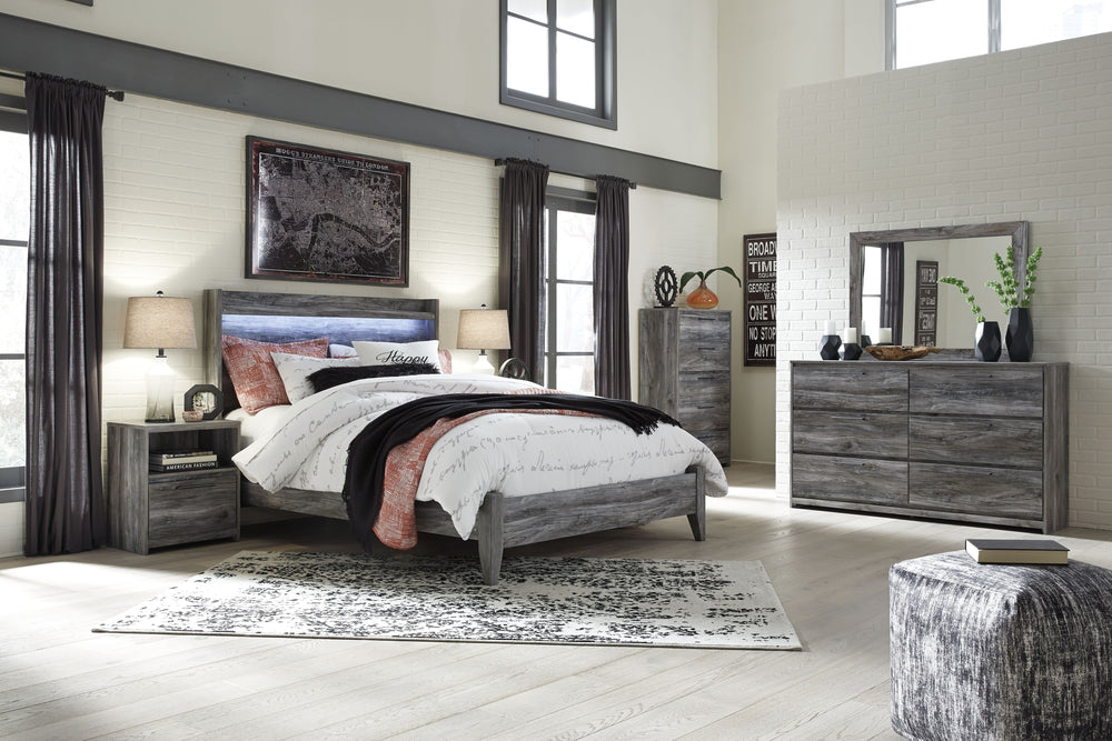 Baystorm - 7 Pc. - Dresser, Mirror, Chest, Queen Panel Bed, 2 Nightstands - Gray
