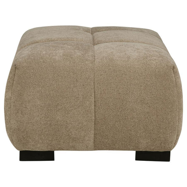  while a sturdy frame ensures lasting durability. Ideal as a footre