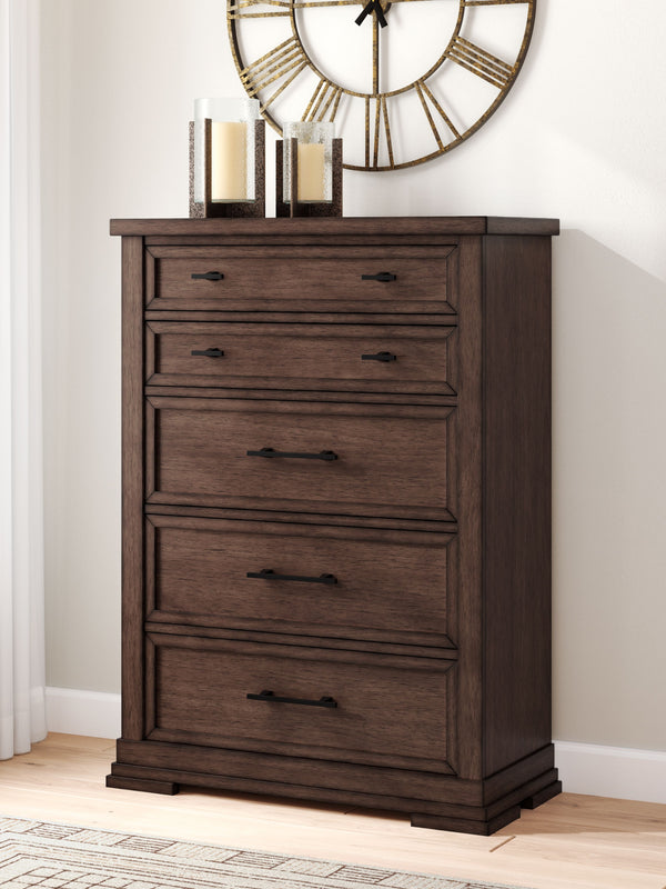  simplicity and charm are hallmarks of this chest of drawers. Created with casual spaces in mind