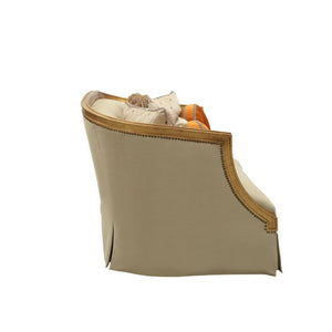  w/5 Pillows â€¢ Carved Curved Molding with Nailhead Trim: Antique Gold Finish