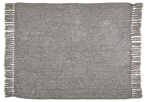  the woven texture and knotted fringe give it a homespun look that-'s relaxed and inviting.<br/><b