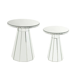 Show your confidence with some bold, shinning and modern glamour decorating ideas. The accent table creates a distinct look for your room areas and take your breath at first glance. Mirrored surfaces give it a luxe appeal while faux crystals inlay really 