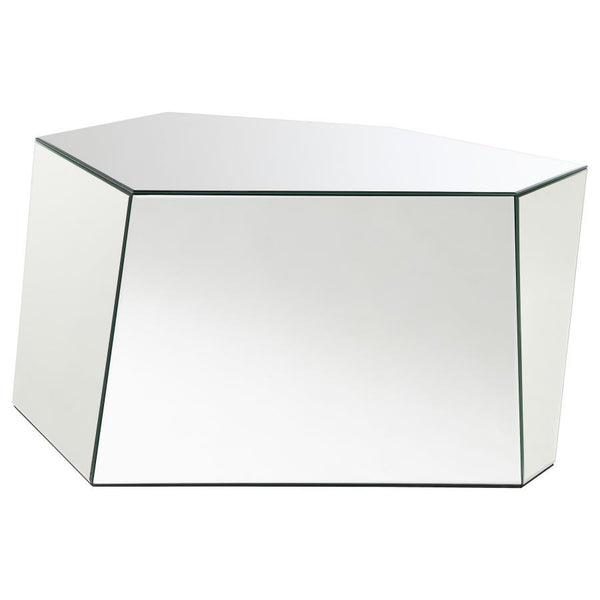 This mirrored coffee table combines a bold hexagonal silhouette with a geometric design, offering glamorous contemporary appeal. Irregular sides create visual depth, while mirrored surfaces add refined sophistication. Fully set up and ready to use, this t