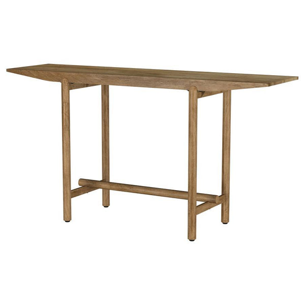  creates a striking combination of natural charm and contempo