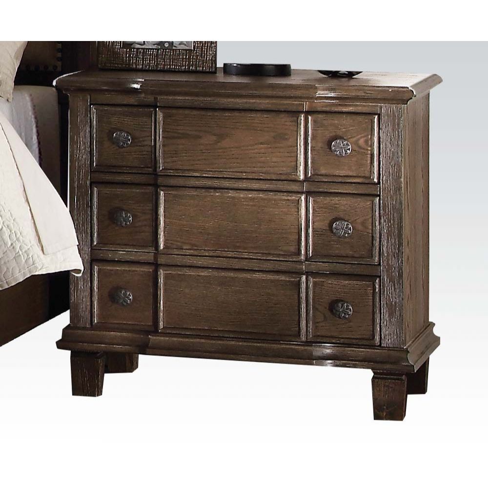 3 Drw Drawer: GLIDE Side Metal (Ball Bearing), DT French Front & English Back, Felt-Lined Top Drawer Drawer Size: 20-" x 13-" x 4-" (502 x 341 x 96mm)<br/><br/><b>Product Features</b><ul><li>3 Drw</li><li>Casegood Drawer: GLIDE Side Metal, Dovetail French