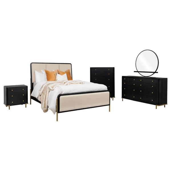  framed by a wire-brushed wood finish that enhances the beauty of rubber