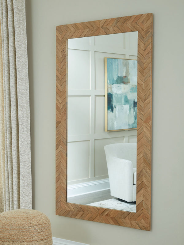 this floor mirror is a well-designed complement to your everyday routines. Its right-on-trend chevron pattern gives the warm and welcoming light brown finish a contemporar