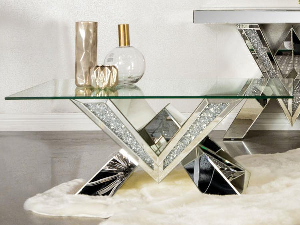  beveled tempered glass top adds elegance and practicality