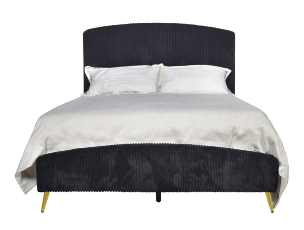 The Kailani Upholstered Panel Bed is a harmonious blend of modern design and luxurious comfort, making it a standout piece for any bedroom. This bed, which includes a headboard, footboard, side rails, and a bed slat kit, is crafted from a durable mix of s