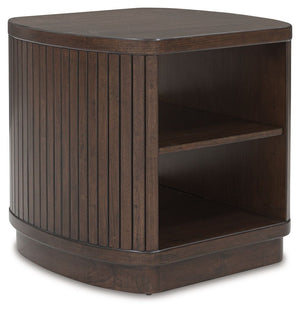 This richly finished end table makes life easyâ€”in a casual contemporary kinda way. When you-'re relaxing on the couch, this piece makes reaching for the remote or a snack a breeze. A spacious lower shelf is ideal for displaying treasures.<br><br><b>Addi