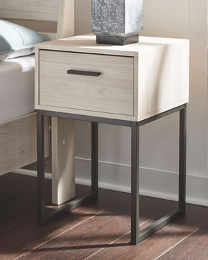  2 Nightstands