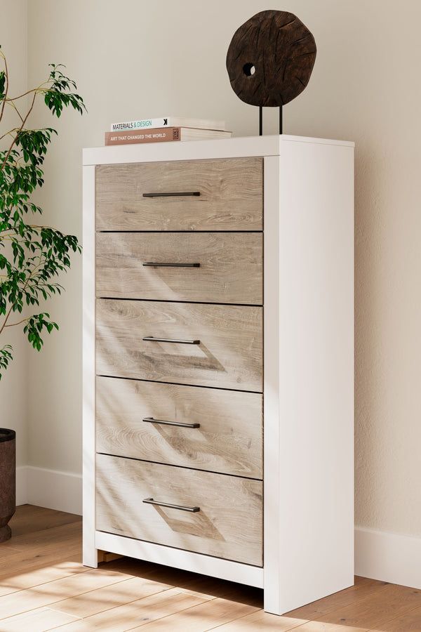  this chest of drawers brings casual beauty and function to your dream destination. You-'re sure to love its five spacious drawers that glide open and offer plenty of storage for your wardrobe and spare bed linens. A delightful two-to