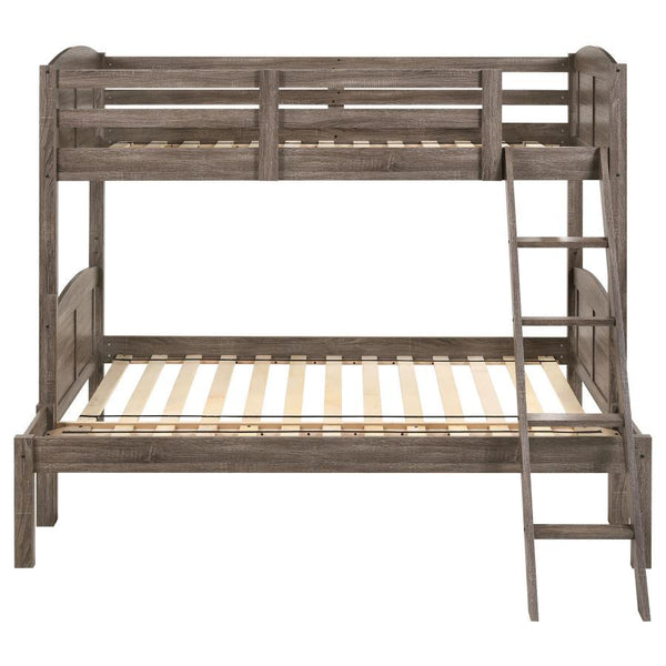  restful retreat. Along the top bunk are safety guar