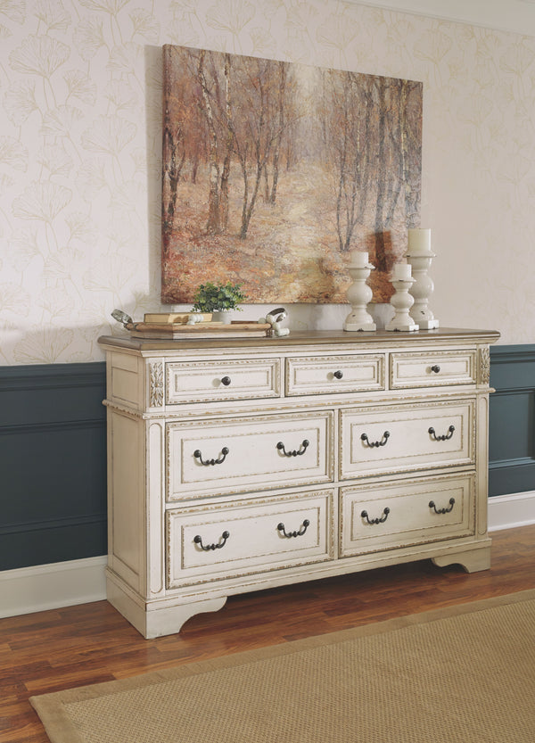 Realyn - Two-tone - 5 Pc. - Dresser