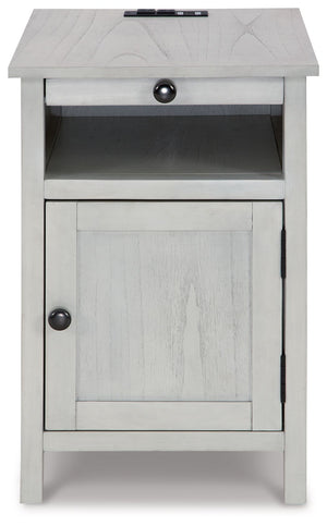 Treytown - Antique White - Chair Side End Table