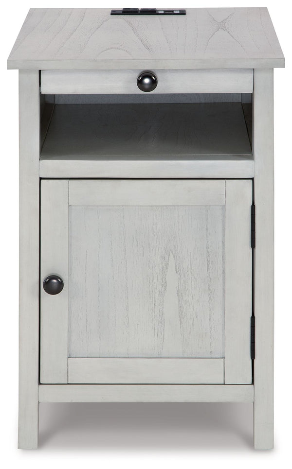 Treytown - Antique White - Chair Side End Table