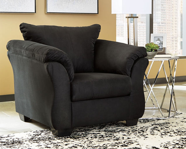  comfy pillow top armrests and an ultra-soft upholstery that holds u