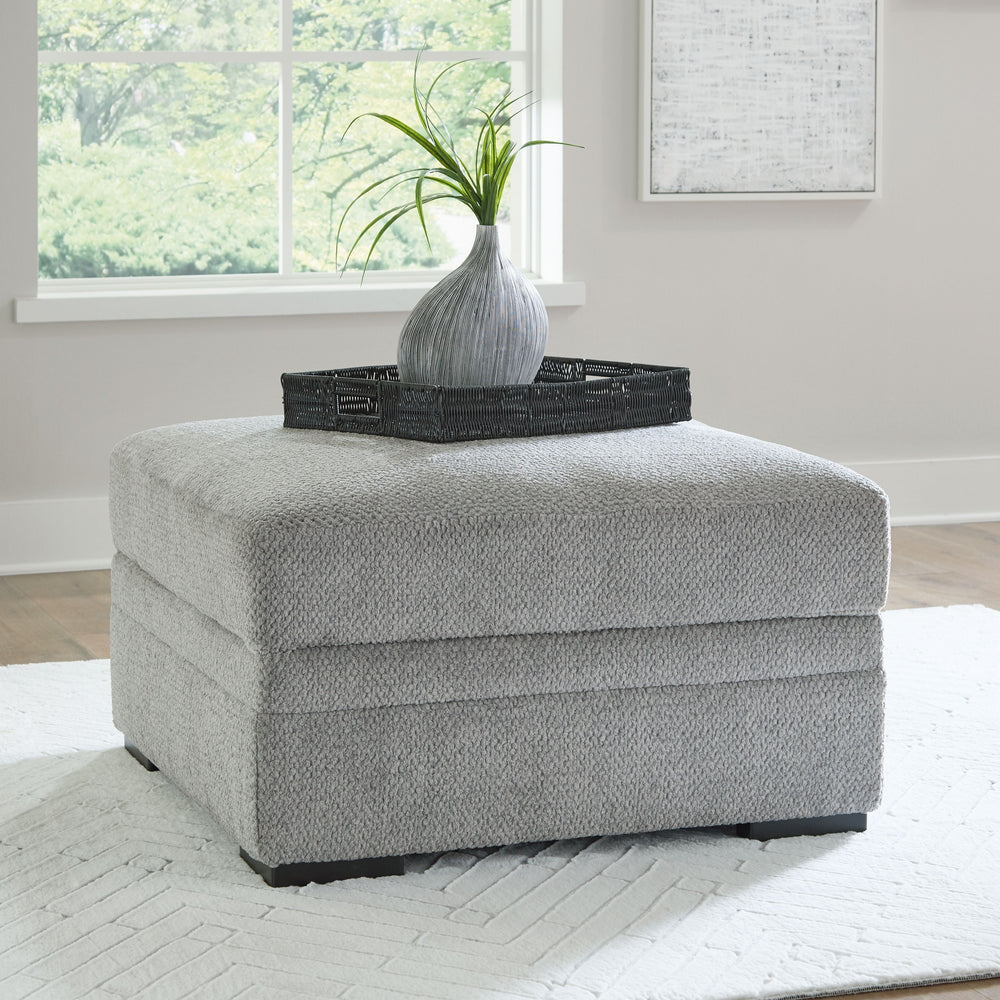 This ottoman with storage makes family movie nights and get-togethers with friends all the more cozy. Simply add it to your existing seating area as a chic footrest. Itâ€™s complete with a trendy gray hue for the contemporary style you crave. Use the easy