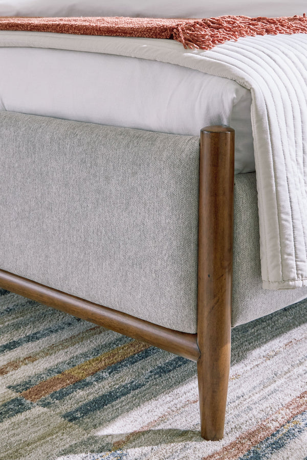 Lyncott - Brown - California King Upholstered Bed