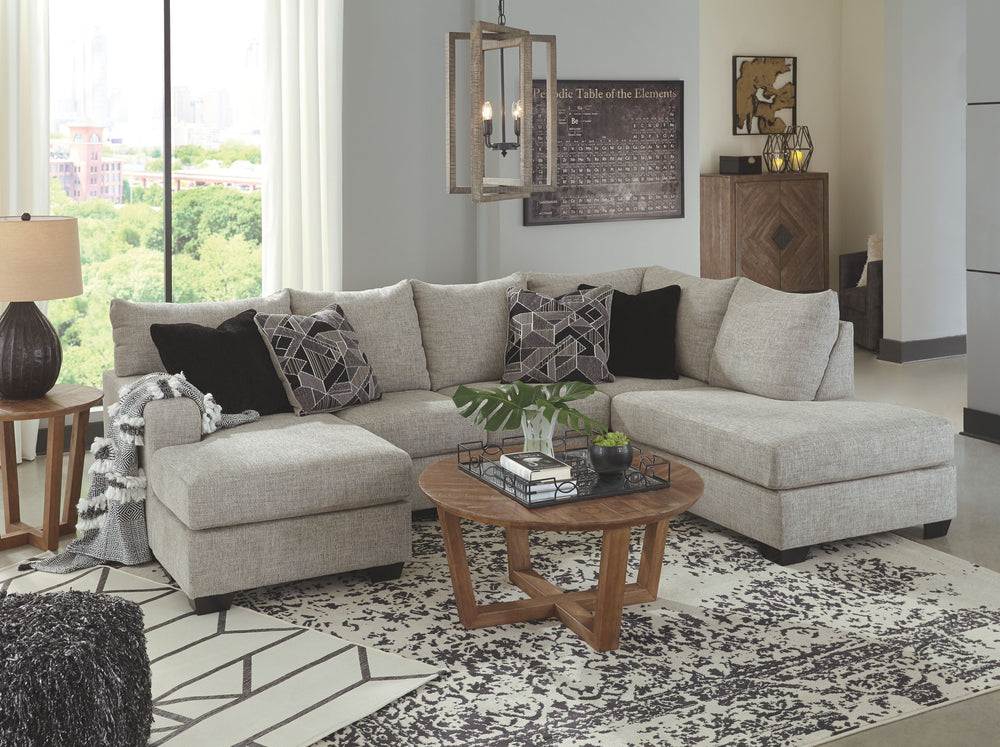 As much as you love clean-lined, modern furniture, you want to keep the vibe relaxed and comfortable. Rest assured, this sectional has that look and feel mastered. Perfect for fashion-forward family rooms, where everyone is welcome to kick back, this desi