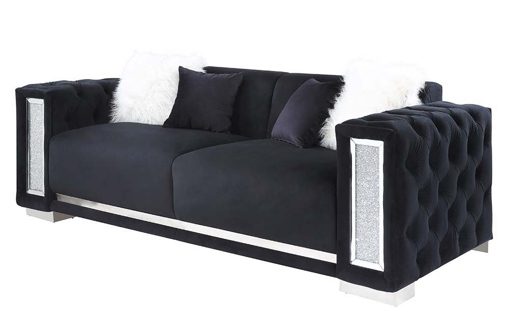 Trislar - Sofa - Black - 94-"