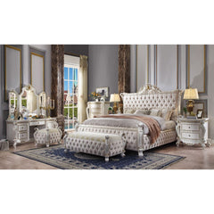 The Picardy bedroom collection brings the influence of European antiques to life with traditional carvings, detailed looping, and a gorgeous antique cherry oak finish. The hand applied finish enhances the beauty of the detailed wood work and carvings. The
