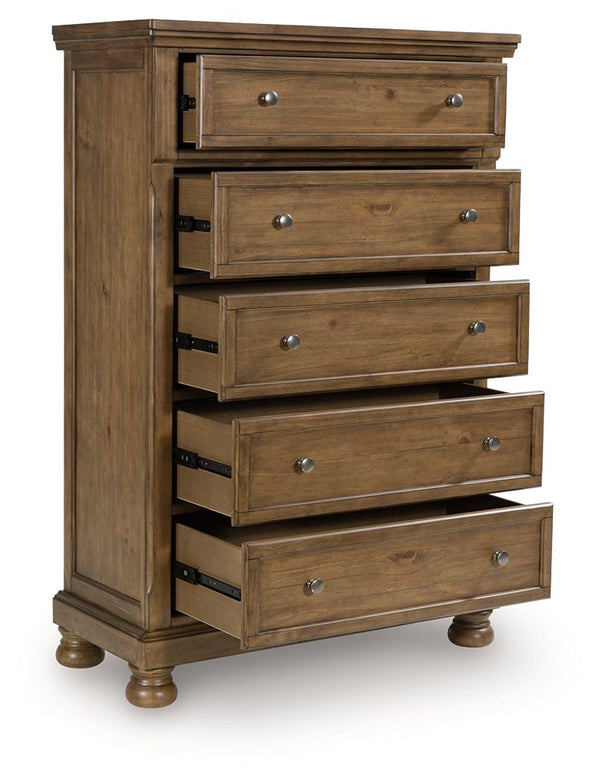  this chest of drawers strikes a comfy pose with a classic sensibility. Its timeless design and chestnut brown wood-tone create a welcoming retreat tailored to your laid-back lifestyle. Metal knobs in an aged pe