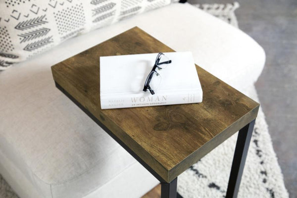  the tabletop surface