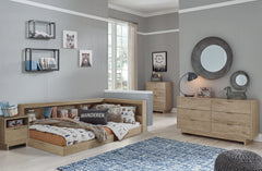 Bringing big style to small living areas, this corner bedroom set is a smart, space-saving choice for those with an eye for contemporary design. Integrated storage headboard and bookcase side rail work wonders for calming the clutter, while an innovative 