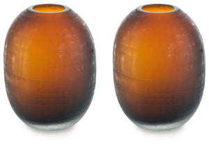 Beautiful on its own or in a group, this vase is sure to make a statement. It-'s ideal for displaying flowers and greenery, with a sturdy, minimalist design that accommodates wet or dry arrangements.<br><br><b>Additional Dimensions</b><br><ul><li>Opening: