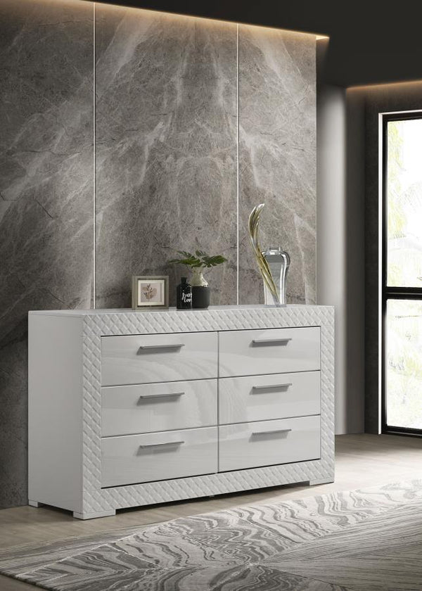  designed for both beauty and function. The high gloss finish enhances the contemporary Italian style