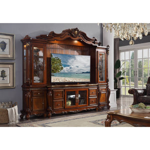 Dazzling details abound in the Picardy entertainment center! Intricate raised scrolled molding and Queen Anne legs adorn each piece of this stunning set, including two side piers with beveled glass doors and touch light function, and a TV stand that accom