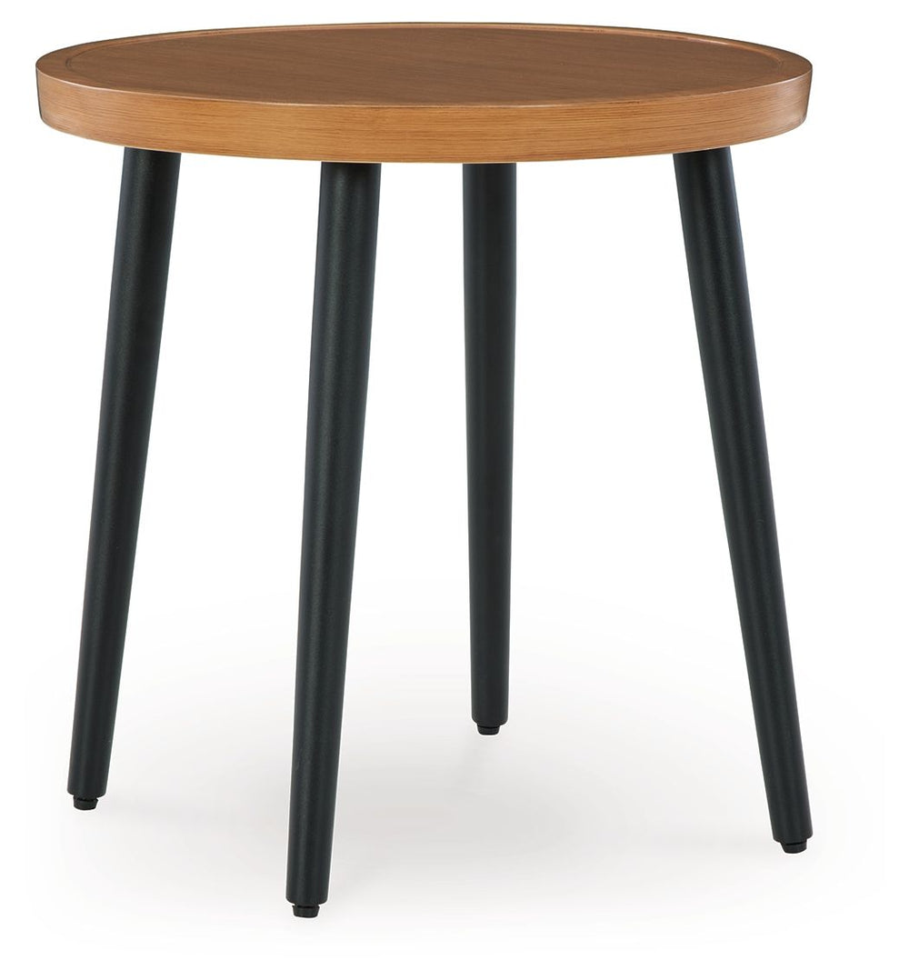 This outdoor end table recalls the aesthetics of nature to bring an inviting, high-style feel to your patio or lanai. Made of aluminum with a wood look tabletop, it combines beauty and longevity. Worried about the weather? Donâ€™t sweat itâ€”the durable d