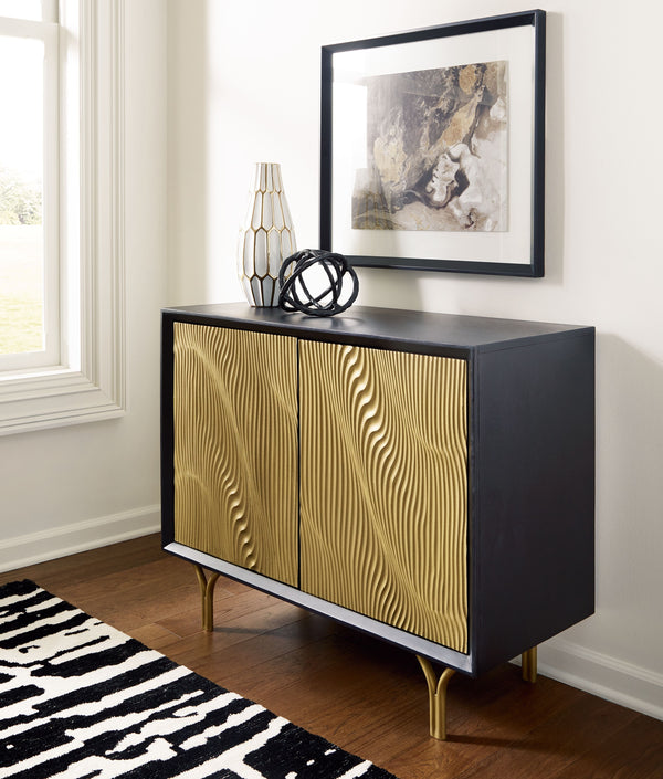  it conveys a sophisticated style that-'s perfect for a bar area. Push m