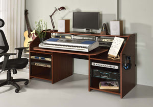 The Briar music desk is expertly designed for advanced musical producers. With more than enough mounting space for equipment and its ample size. The high-quality and sturdy frame will securely hold all your gear for years to come. The ample pullout tray c