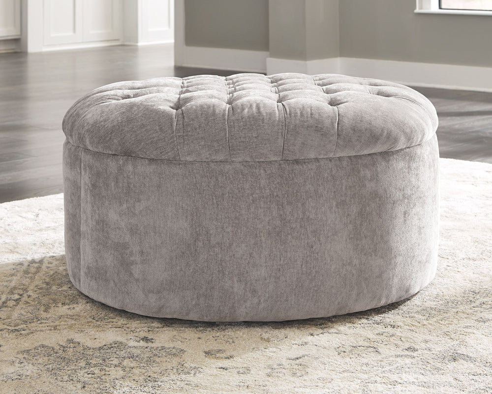Whether your personal style is urban glam or cozy modern farmhouse, rest assured this round ottoman is an inspired choice. Irresistible elements include a sumptuously soft velvet upholstery and a tantalizing top with deep button tufting. What a shapely wa