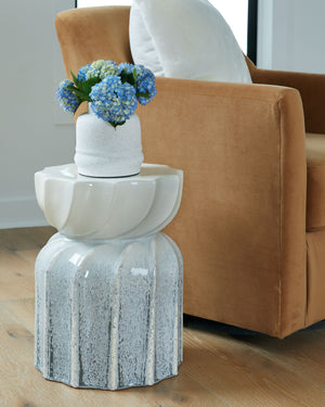  or an eye for delightful decor