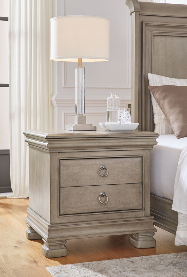  redefined for todayâ€™s trends. Inspired by timeless Louis Philippe styling