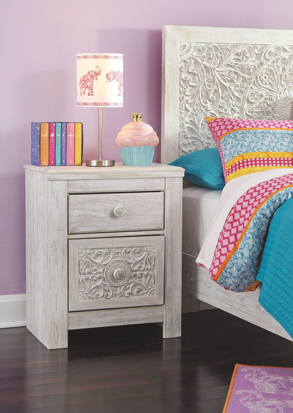  Nightstand