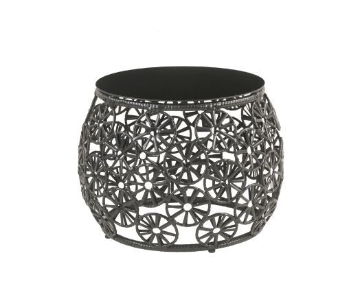  airy wicker-weaving work offers a lovely retreat to relax your body and soothe your mind. Black wicker frame with metal base highlights the fabulously airy and sturdy construction. Teardrop-shaped design combines beautiful floral accents to creat