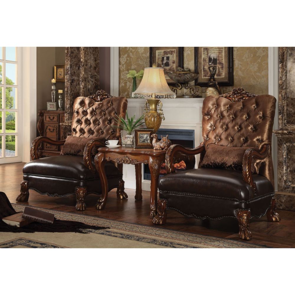 The Dresden traditional end table, reflects highly decorative details, oversized claw feet, decorative carving inlay veneers on apron, all carefully made with selected materials. This table will be the showpiece of any room environment.<br/><br/><b>Produc