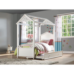 In addition to the fabulous Rapunzel bed, its matching trundle also offers a stylish look. The lower trundle can hold a mattress for additional guests or could be used as a drawer for additional storage spaces. Convenient and flexible, this trundle will p