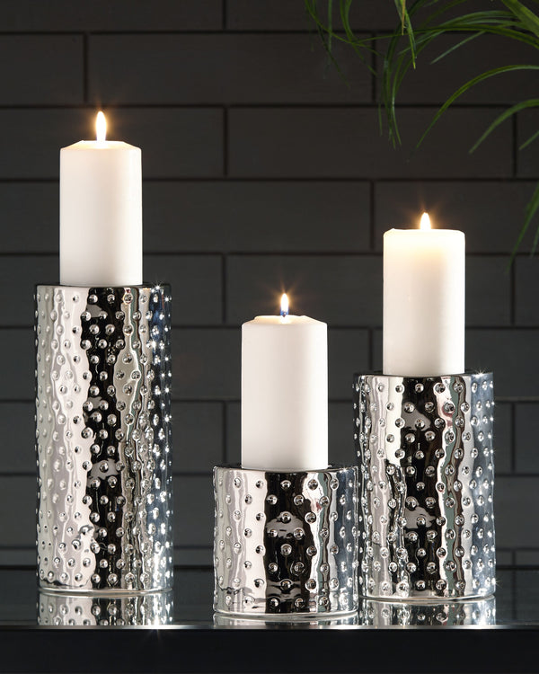 this candle holder set shine with simply striking design and contemporary flair.<br><br><b>Additional Dimensions</b><br><ul><li>Candle holder-small: 0-"</li><li>Candle holder-medium: 0-"</li><l